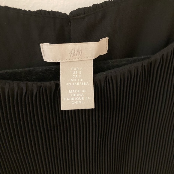 H&M Pleated Black Dress - Picture 2 of 3